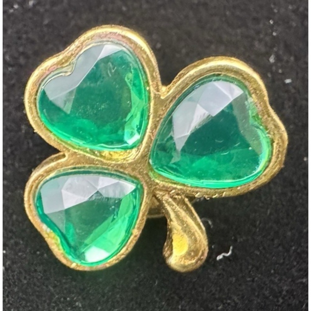 Vintage Green‎ Clover Brooch Gold Tone Shamrock Heart Stone Costume Jewelry